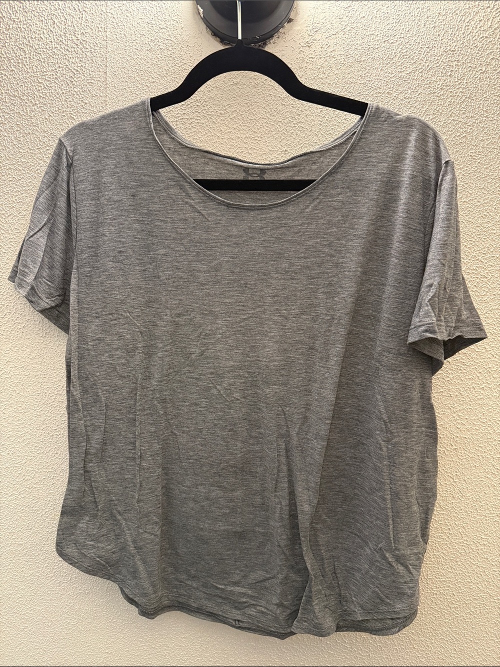 Under Armour Women's Short Sleeve Scoop Neck Tee - Gray